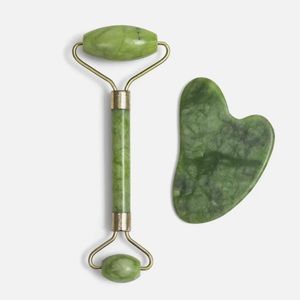 JADE ROLLER AND GUA SHA